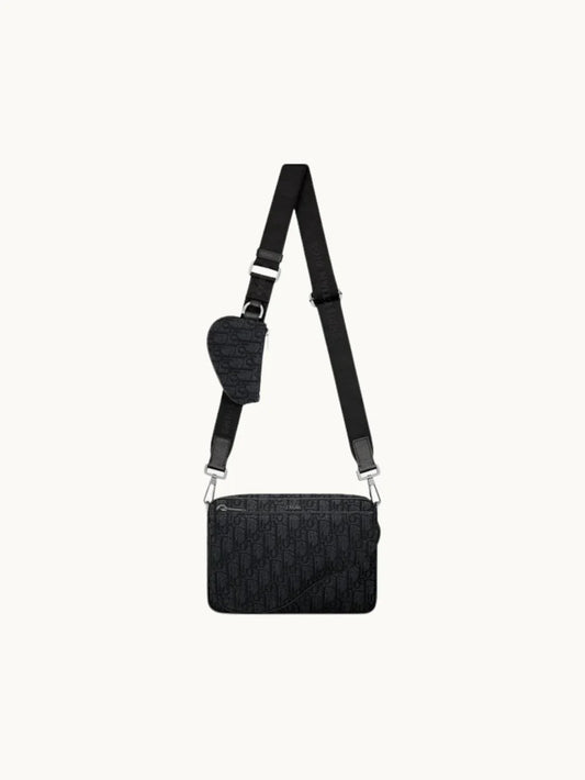 Triple Pouch Saddle Black