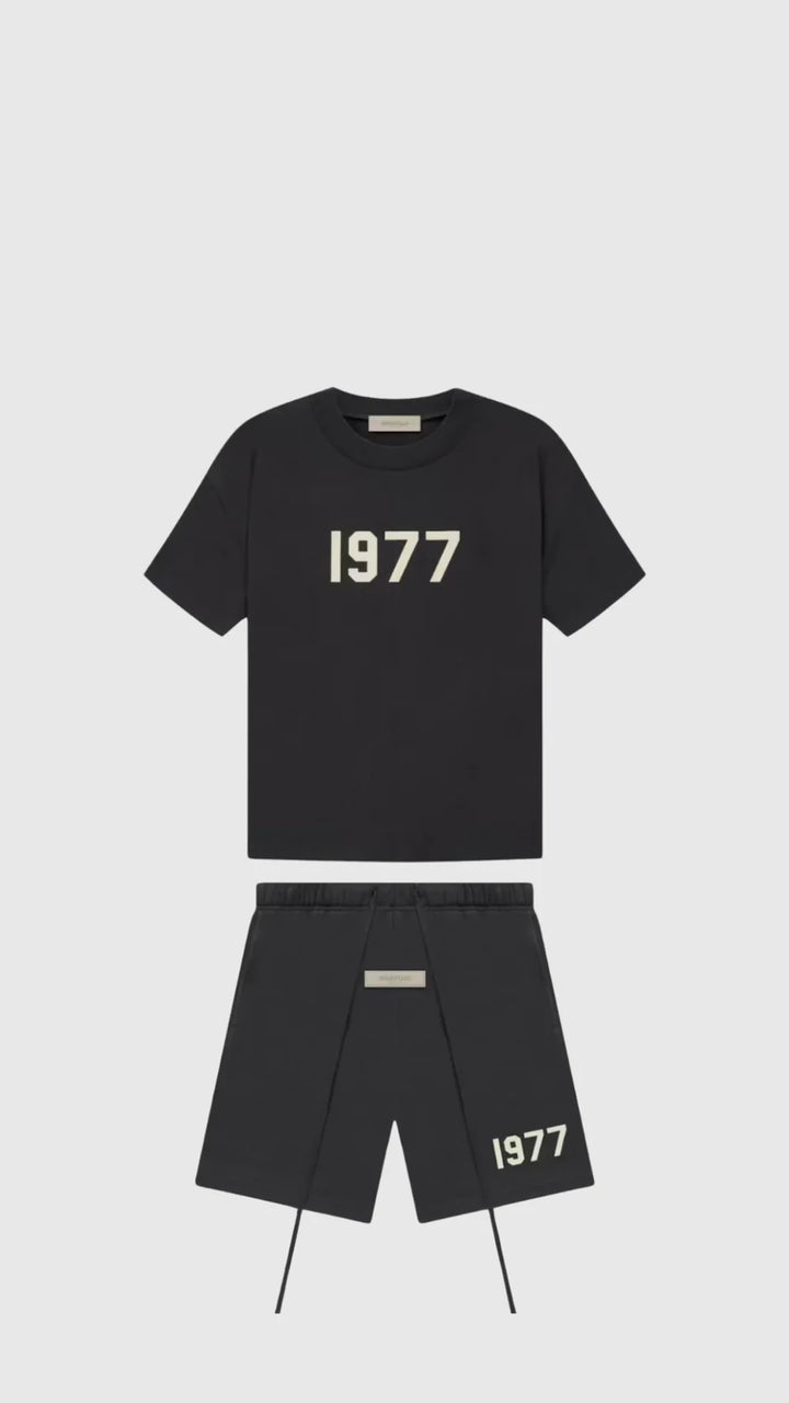 1977 Set – OFF Black