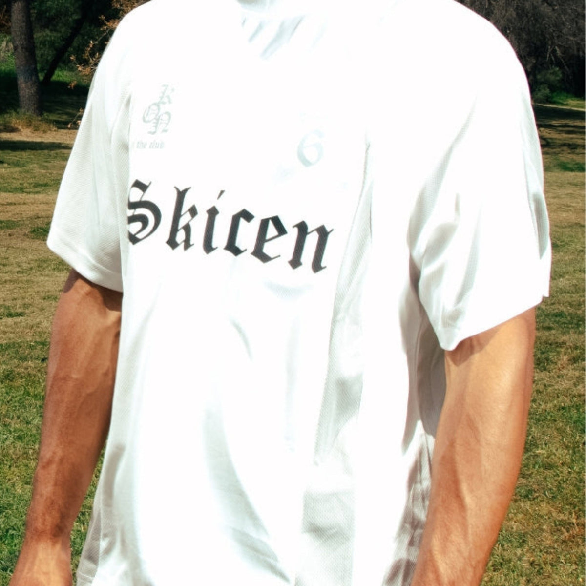 LUCENTE – TEE